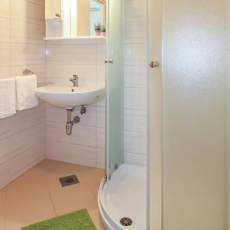 Klaudija By Interhome شقة